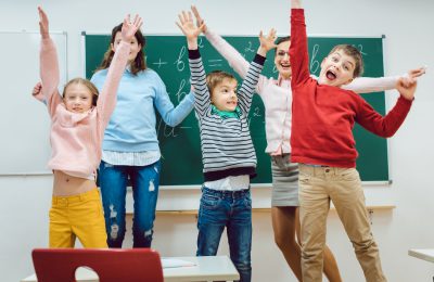 periode de jeux libre enfants ecole